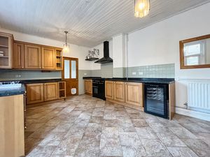 Photo 17- click for photo gallery